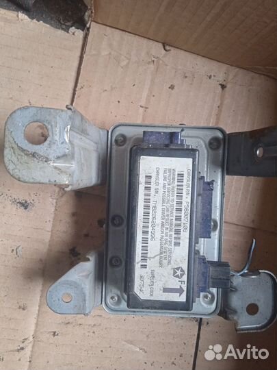 Блок Управления подушками Jeep Grand Cherokee