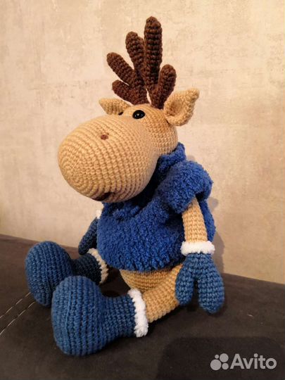 Новогодний олень игрушка