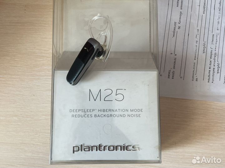 Bluetooth гарнитуры новые планктроникс edge и м25