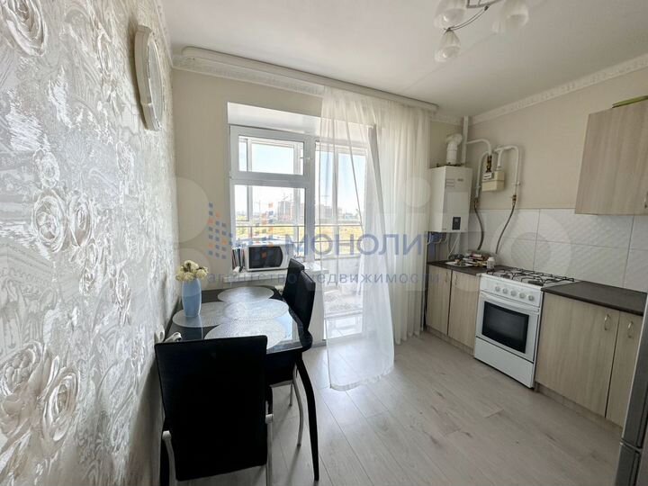2-к. квартира, 50 м², 6/9 эт.