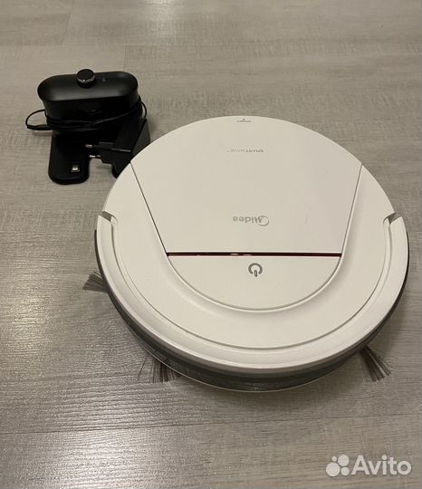 Робот пылесос Midea