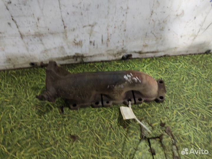 Выпускной коллектор левый Audi A6 седан 2.8 ACK