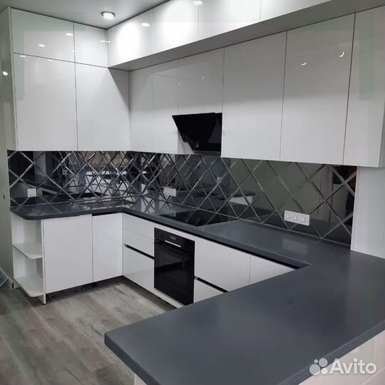 Кухонный гарнитур новый