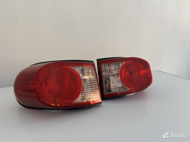 Задние фонари на Toyota FJ Cruiser
