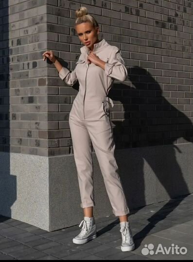 Комбинезон женский