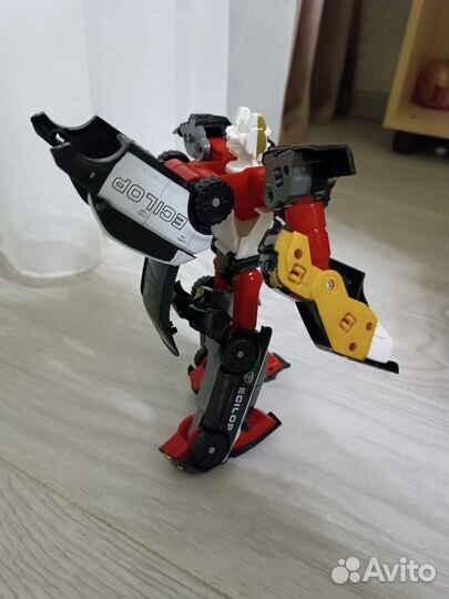 Игрушки трансформеры