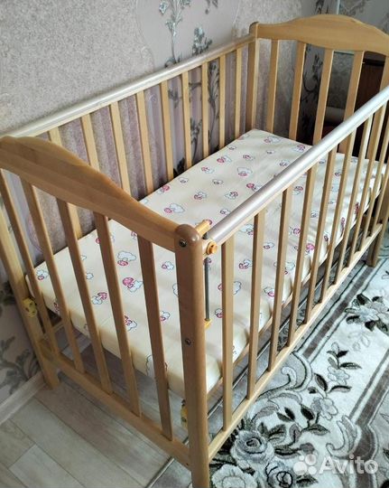 Детская кроватка