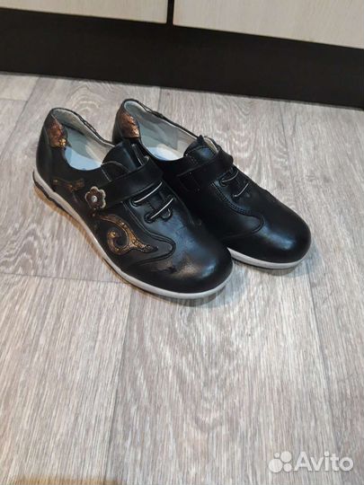 Обувь для девочки 35 размер