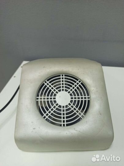 Маникюрный пылесос