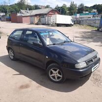 SEAT Ibiza 1.0 MT, 1995, 213 750 км, с пробегом, цена 65 000 руб.