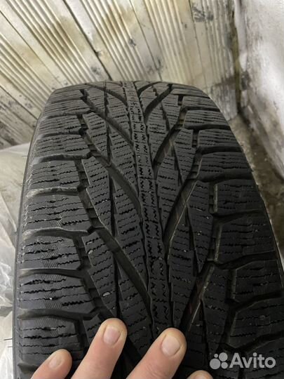 Nokian Tyres Hakkapeliitta R2 225/55 R18 27M