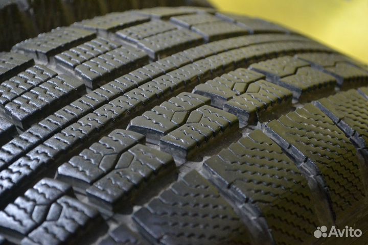 Toyo Winter Tranpath MK4a 205/60 R16