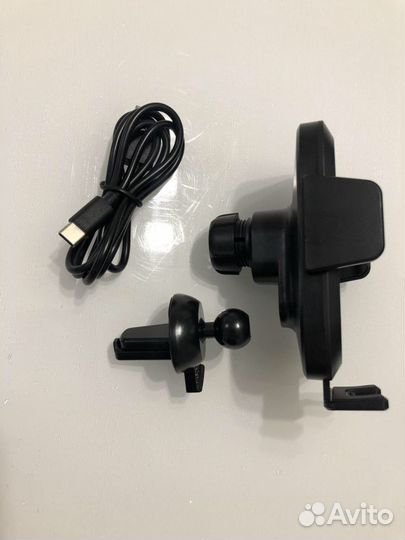 Беспроводная авто зарядка QI 15Вт