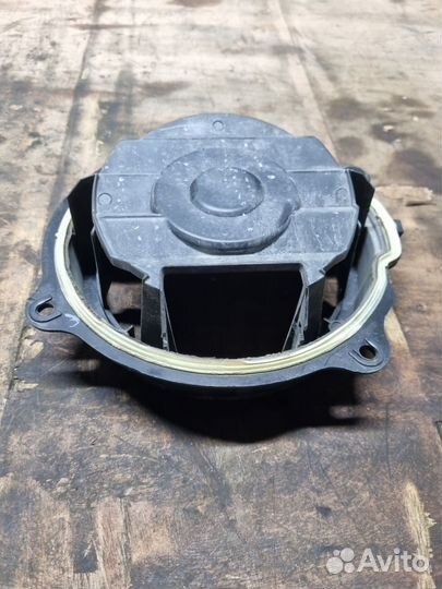 Кронштейн динамика Peugeot 407