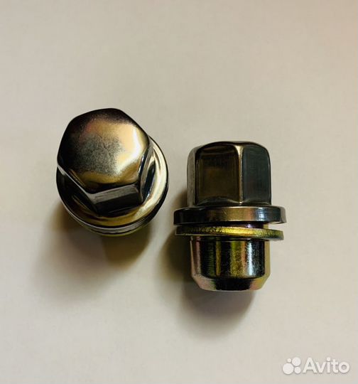 Колесная гайка Land Rover defender