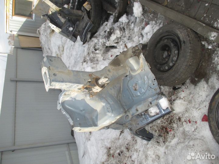 Левая передняя четверть на киа сид с 07по11год