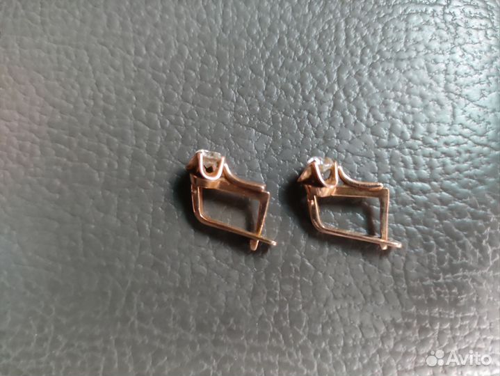 Серьги золотые