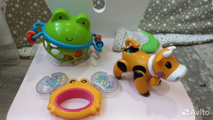 Игрушки развивающие для малышей