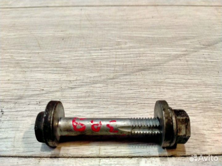 Эксцентрик задний Bmw 525I Левый Руль Пробег: