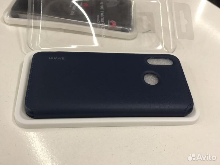 Чехол книжка новый на Huawei P Smart