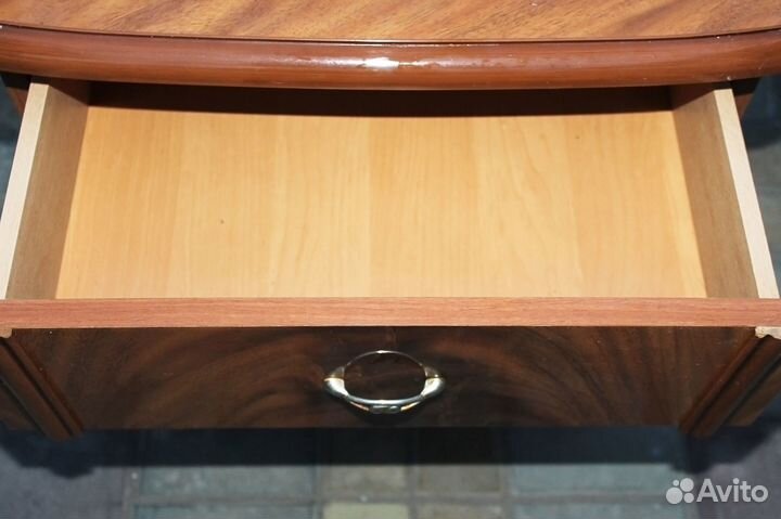 Тумба прикроватная