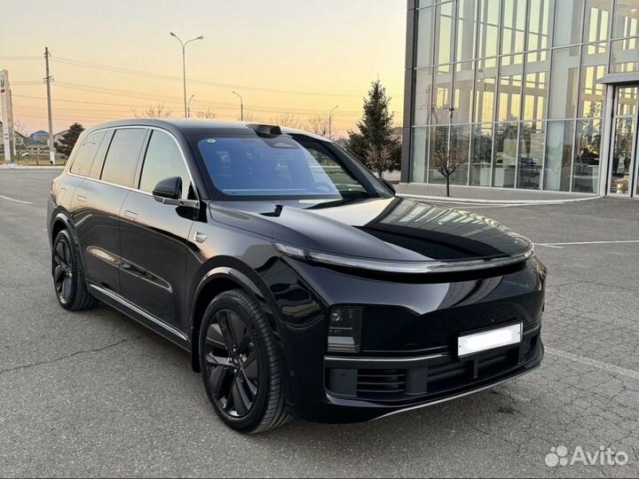 Премиум такси Севастополь LiXiang Auto L9