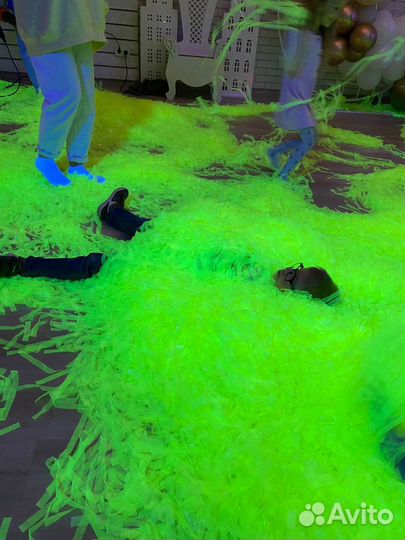 Бумажное шоу на детский день рождения