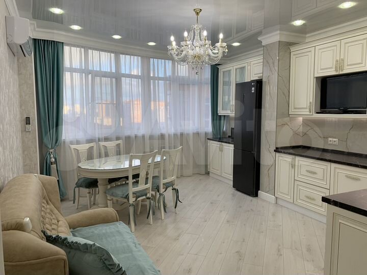 2-к. квартира, 80 м², 12/17 эт.