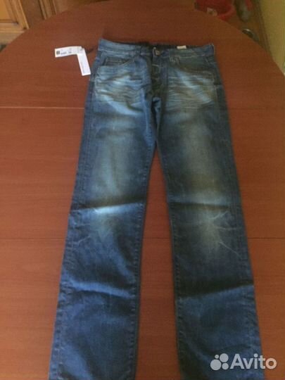 Джинсы Calvin Klein оригинал в наличии 2 размера