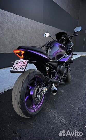 Yamaha FZ6R