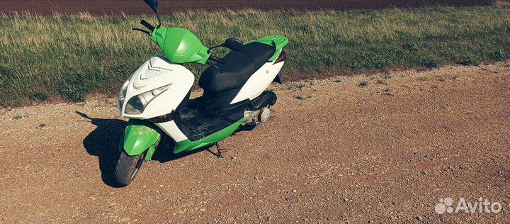 Скутер 150кубов