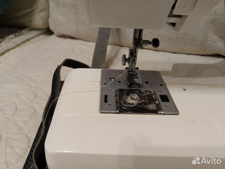 Швейная машина