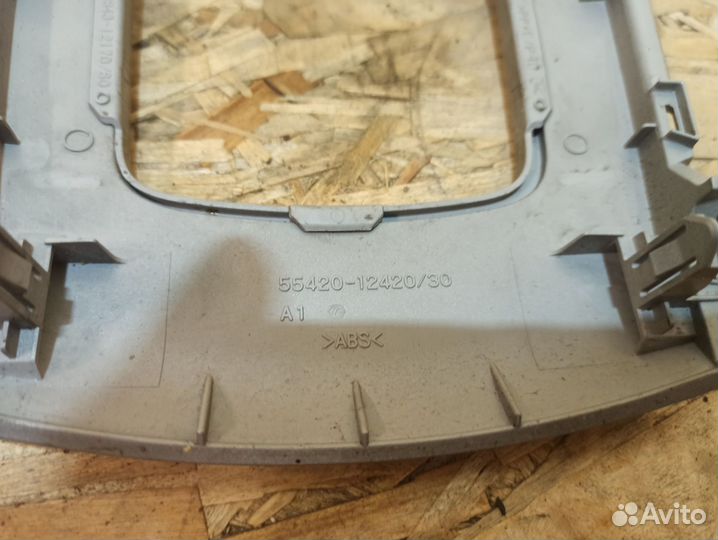 Накладка кулисы Toyota Corolla E150