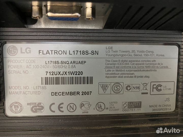 Монитор LG Flatron L1718S-SN