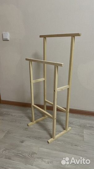 Вешалка напольная деревянная