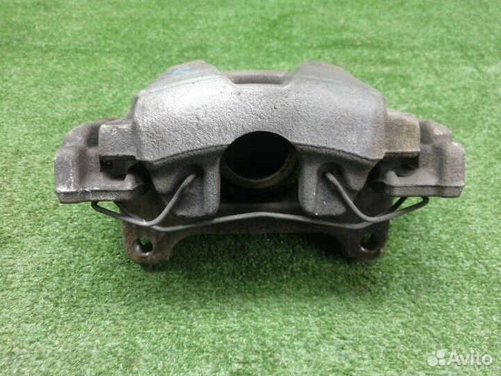 Суппорт передний правый Audi Q3 8UB cczc 2013