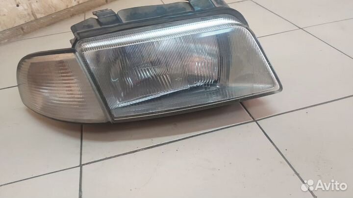 Фара правая Audi A4 I (B5)
