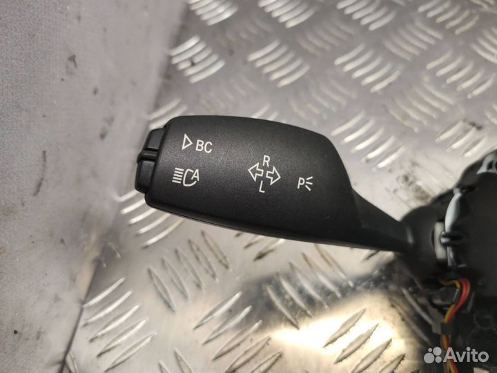 Переключатель подрулевой (стрекоза) BMW 5 9234443