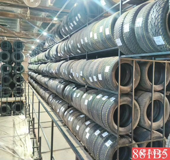 Continental ContiCrossContact Viking 215/65 R16 104H