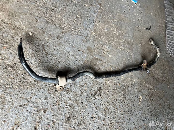 Стабилизатор подвески Volkswagen Passat B6 2.0