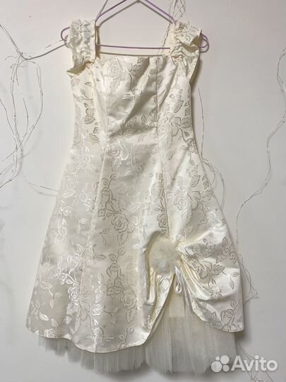 Платье нарядное для девочки (на 10-12 лет)