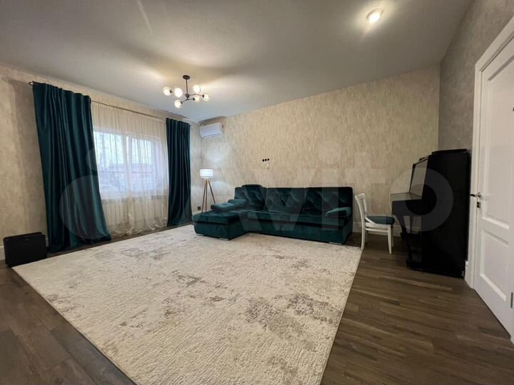 Дом 100 м² на участке 5 сот.