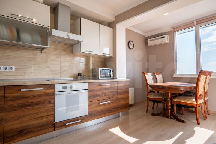 3-к. квартира, 81,6 м², 6/9 эт.