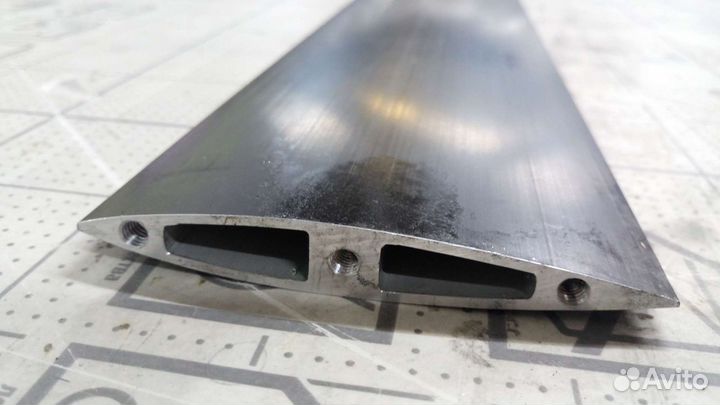 Мачта гидрофойла алюминий 90см