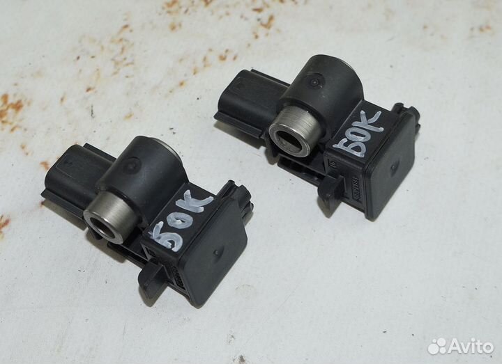 Датчик удара боковой 988305FL0A Renault Arkana