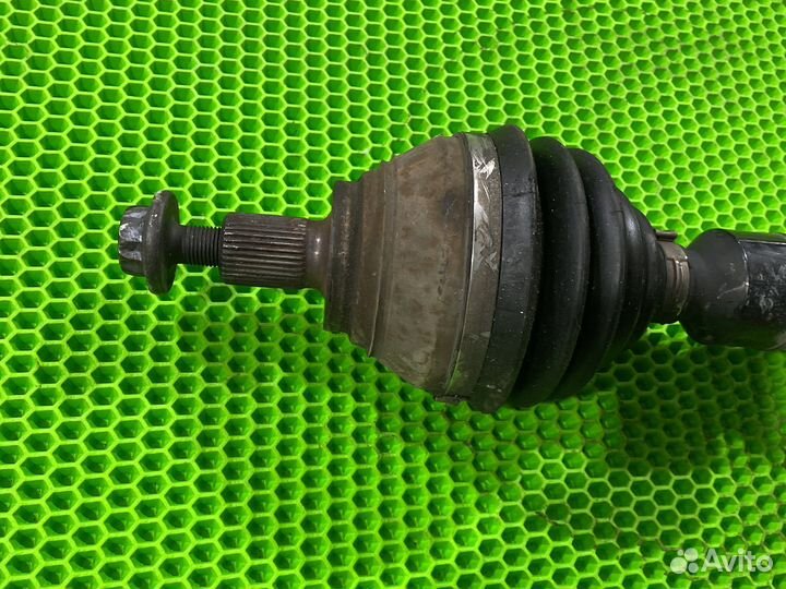 Привод передний правый VAG