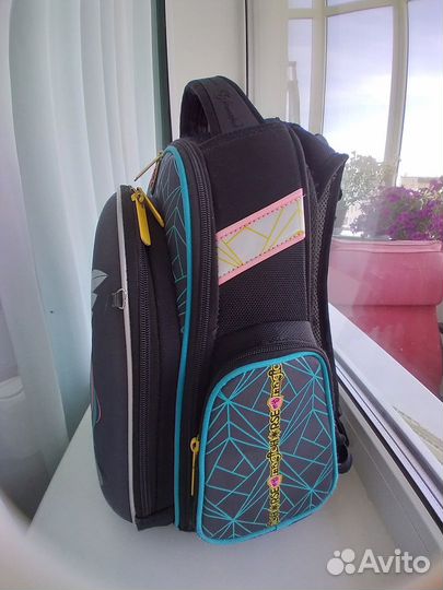 Школьный рюкзак