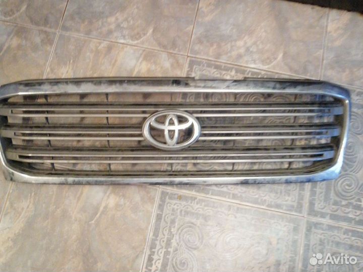 Решетка радиатора toyota land cruiser 100