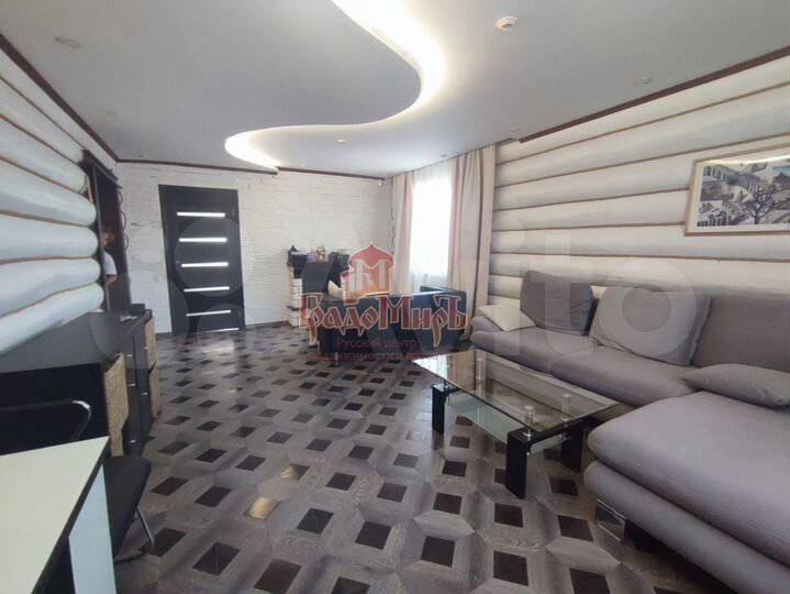 Дом 178,9 м² на участке 7,5 сот.