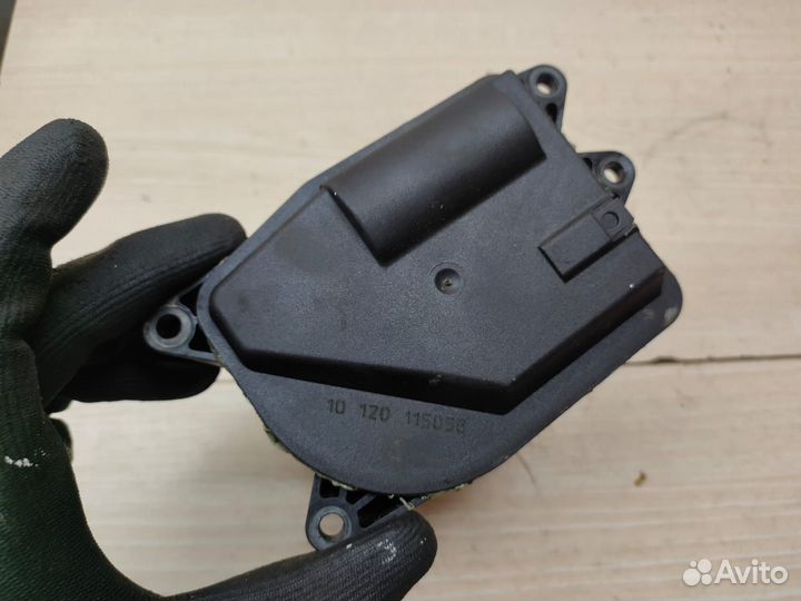 Исполнительный узел BMW 5-serie F10 F11 N52B25 AF